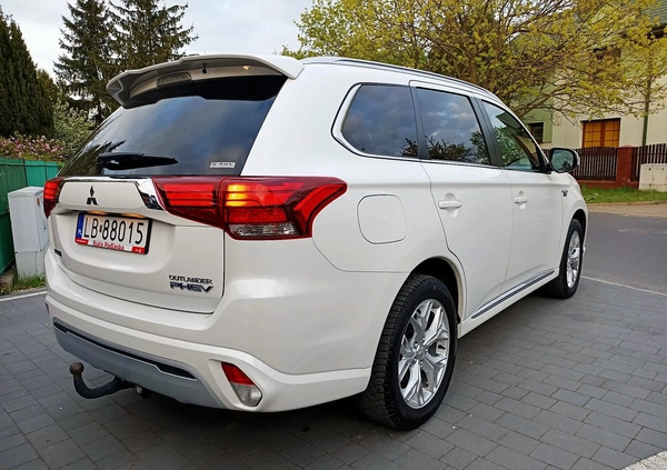 Mitsubishi Outlander cena 95000 przebieg: 67000, rok produkcji 2019 z Rydzyna małe 172